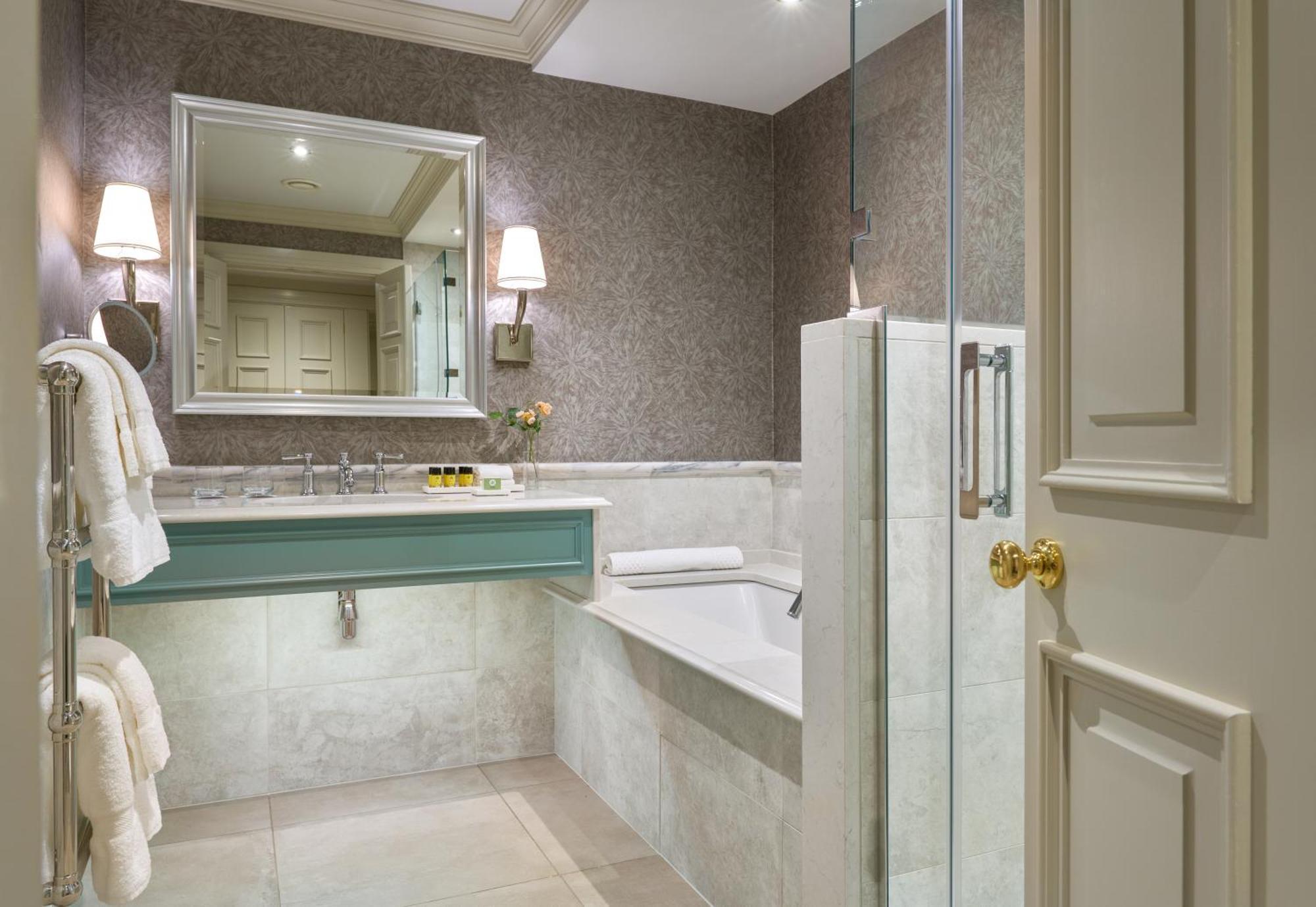 Glenlo Abbey Hotel Terryland Rom bilde